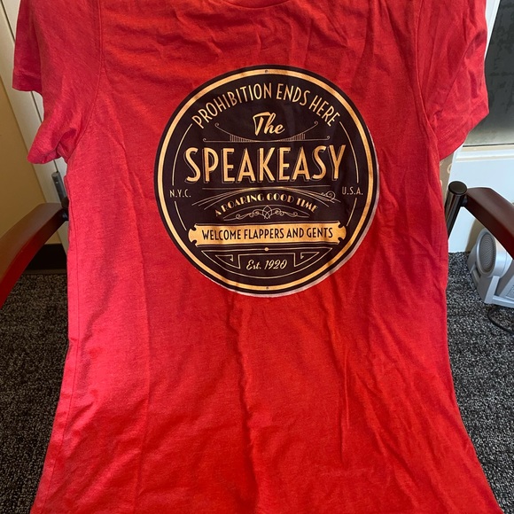 Speakeasy Roaring 20’s Red Short Sleeve Tee Brand New - Picture 1 of 2
